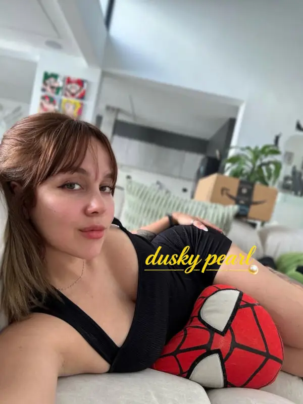 Frida slim Russian escort in Delhi offer dating service (1)